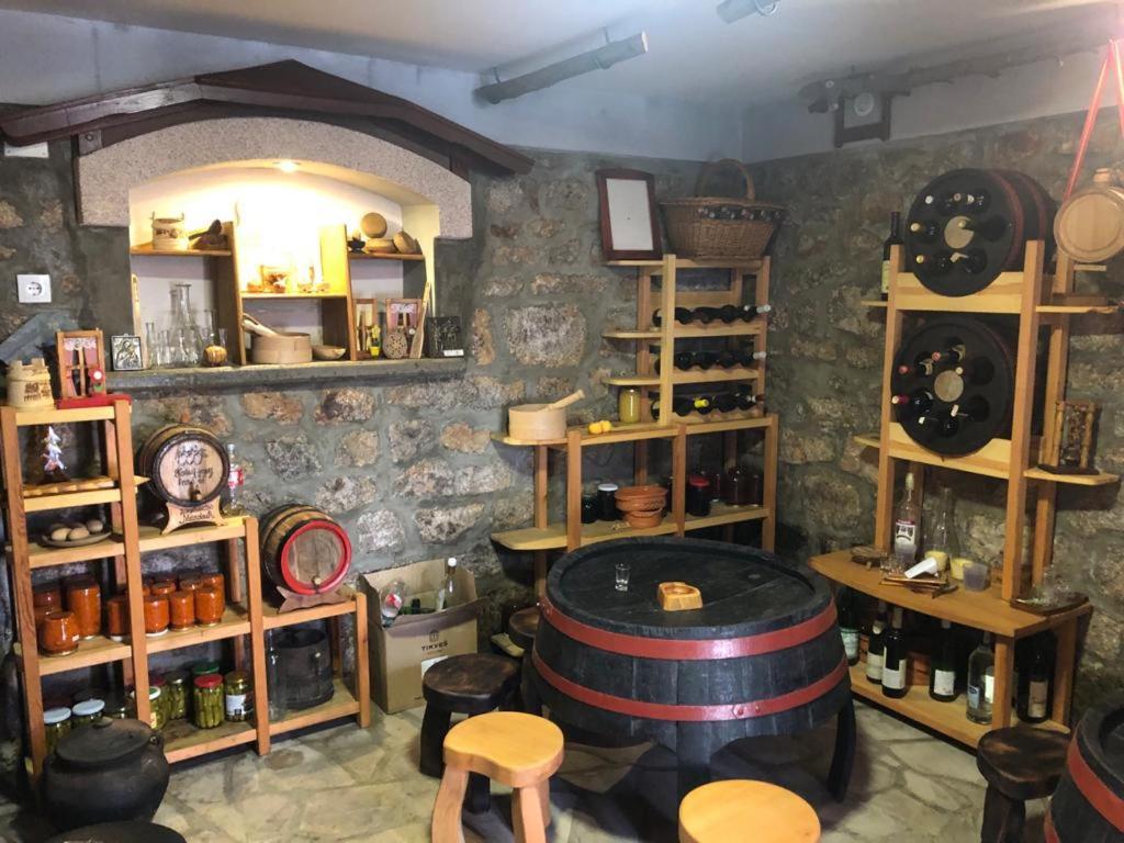 Seoski Turizam Melovic Rozanstvo Екстериор снимка