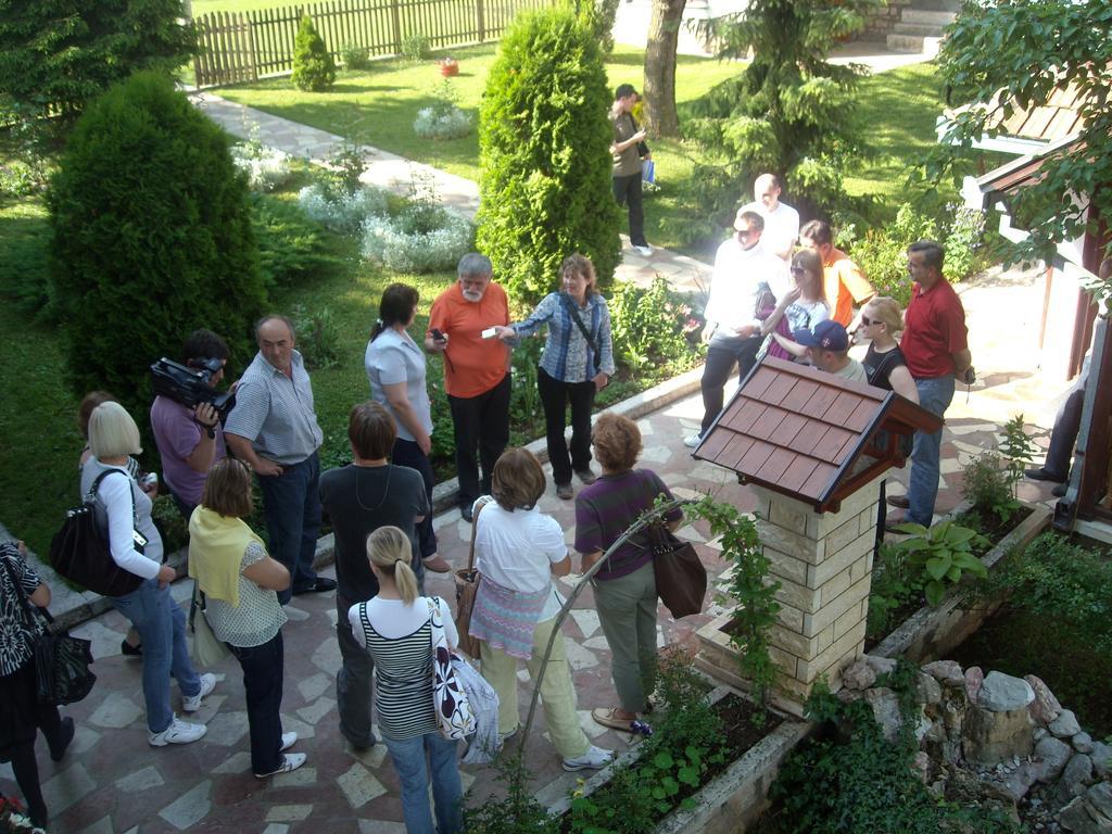 Seoski Turizam Melovic Rozanstvo Екстериор снимка