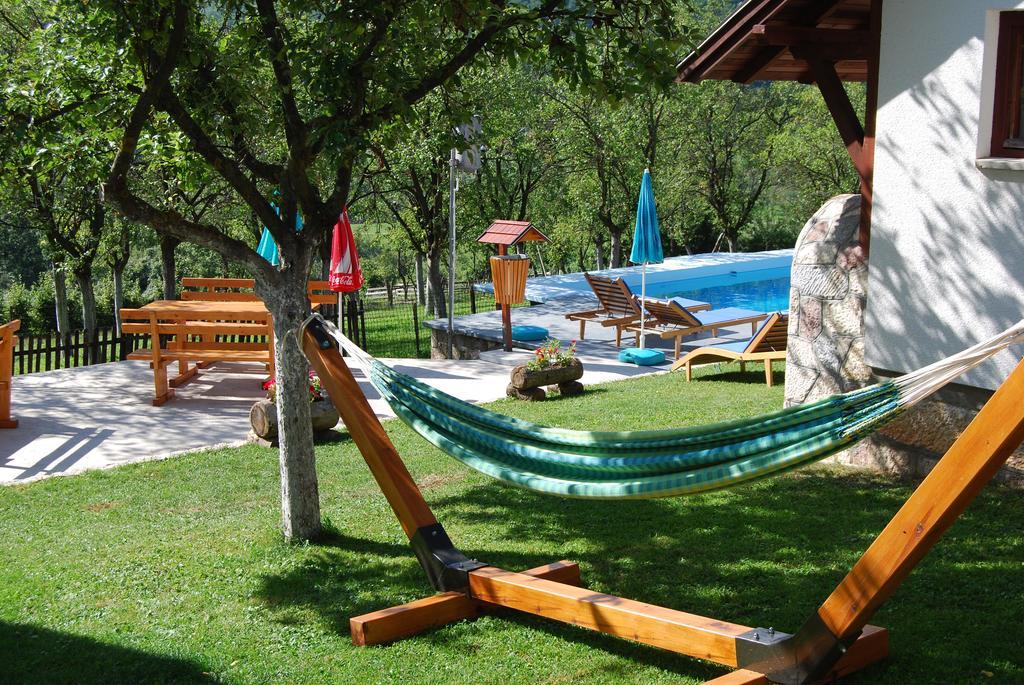 Seoski Turizam Melovic Rozanstvo Екстериор снимка
